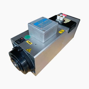 motor de husillo Refrigeración por aire cuadrada de alta precisión / 9kw Iso30 Cambio de herramienta automático